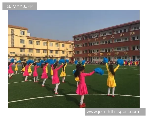 足球飞蛾的奇幻旅程探索绿茵场上的梦想与挑战 足球飞蛾的奇幻旅程探索绿茵场上的梦想与挑战